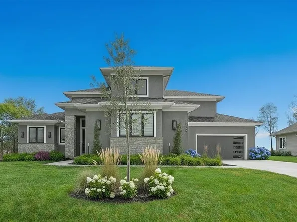17021 Lucille St, Overland Park, KS 66221