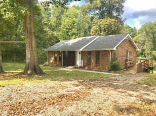 1828 Cardinal Dr, Pleasant View, TN 37146
