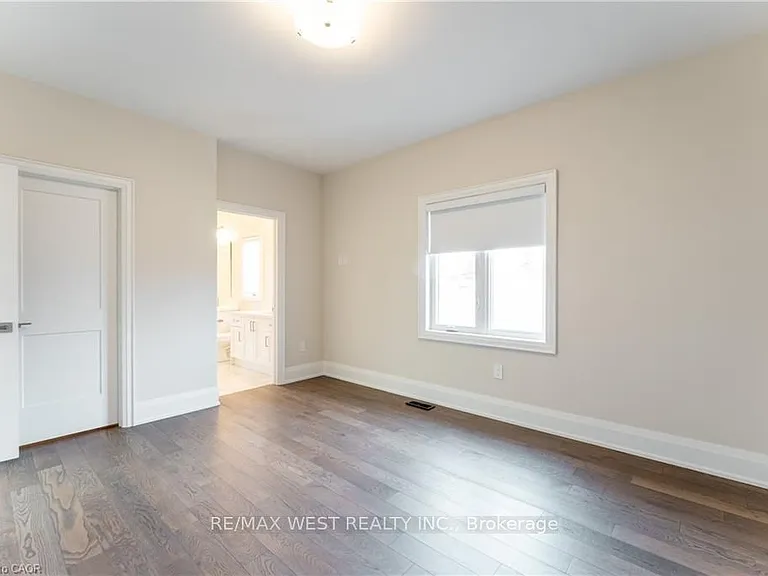 119 Jay St — Photo 23