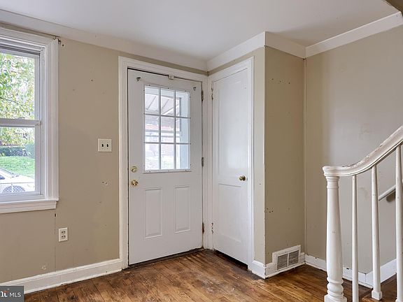 5th image of 2314 Kensington St