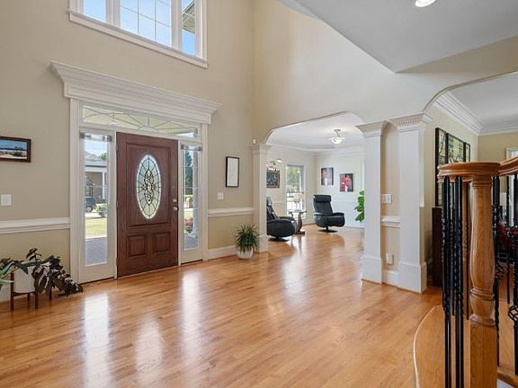 5th image of 5 Charlestonplace Ct