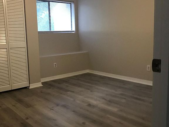2nd image of 1580 SW Crossing Cir