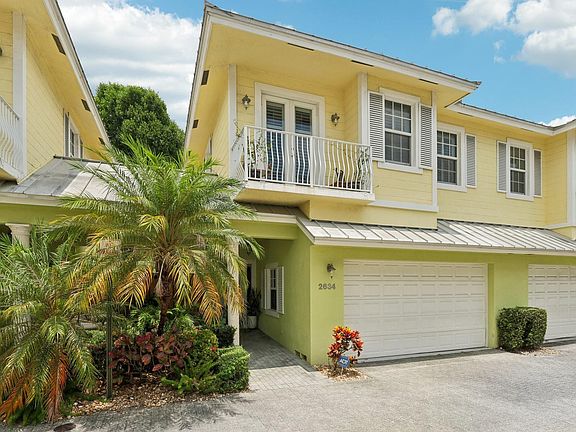2nd image of 2634 NE 9th Avenue #5