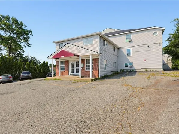 420 Woodward Rd APT 38, North Providence, RI 02904