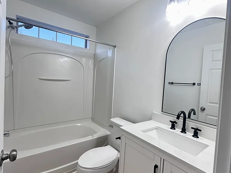 210 Barnwell St — Photo 14