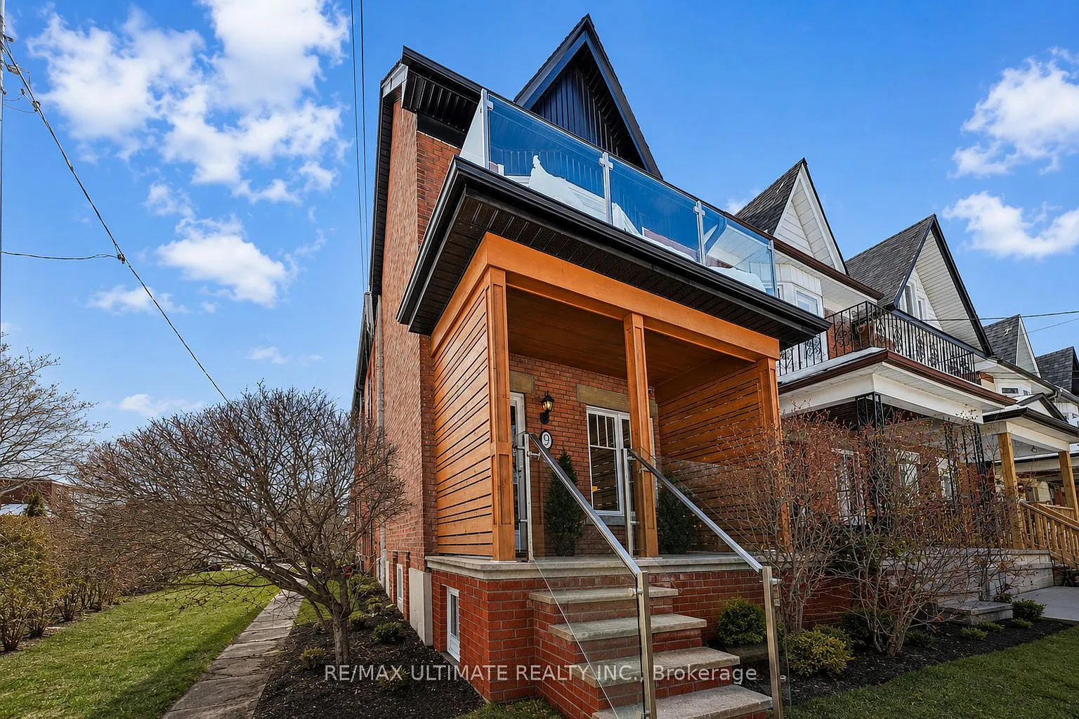 2 bed, $1,590 — Photo 1