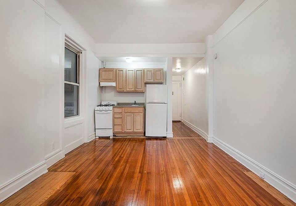 1st image of 2753 Broadway #D3