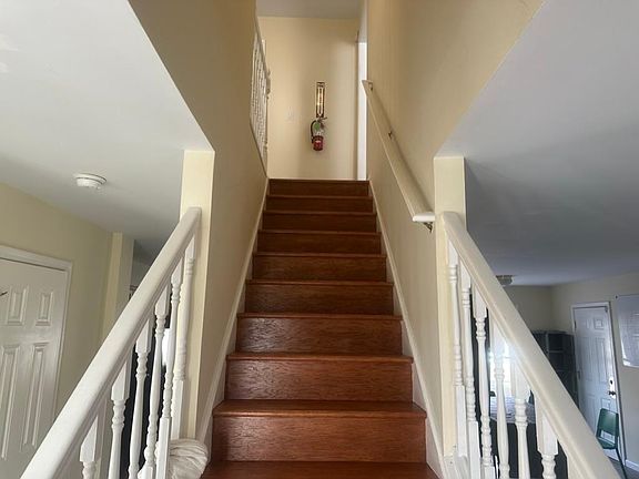 4th image of 209 Wilmer St