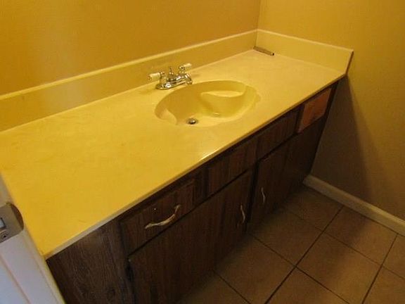 5th image of 5848 Tullis Dr