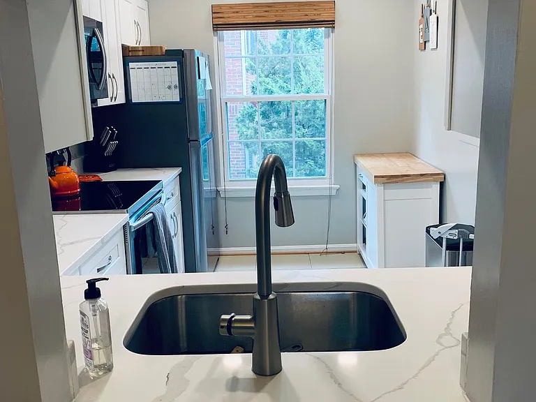 1623 S Barton St #18 — Photo 8