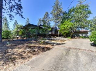 14200 Carriage Oaks Ln, Auburn, CA 95602
