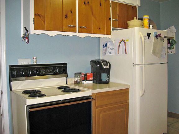 4th image of 109 Henford Ave