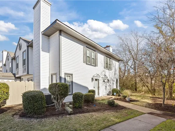 108 Seaside Ln, Virginia Beach, VA 23462