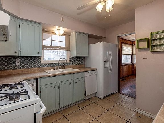 5th image of 6067 Magnolia Dr