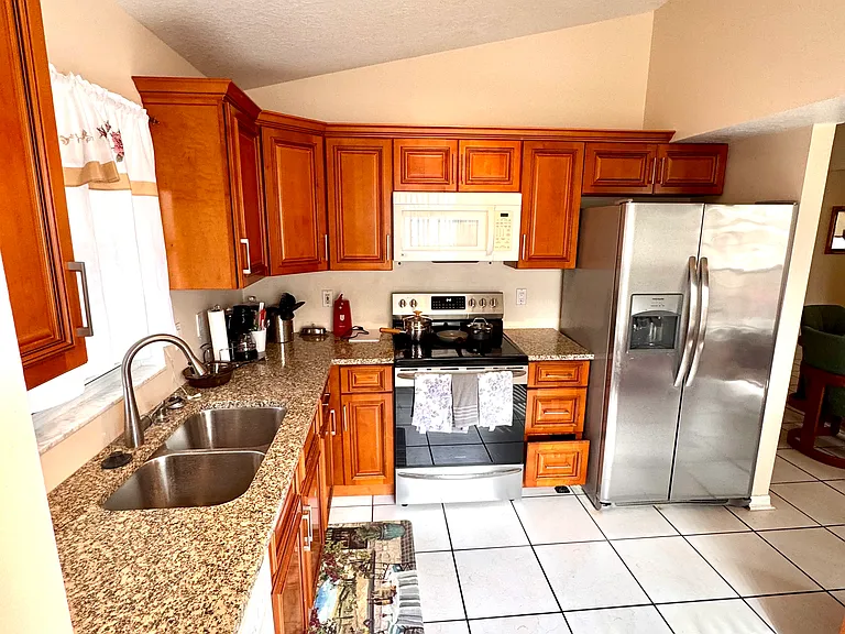 11223 Thicket Ct — Photo 5