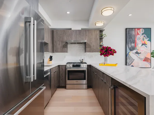 328 Grand Street 4A image 3 of 8