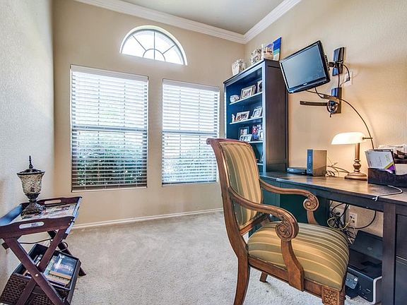 5th image of 5461 Crestwood Dr