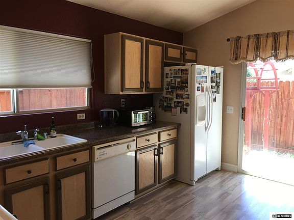 4th image of 1790 Linden Ct