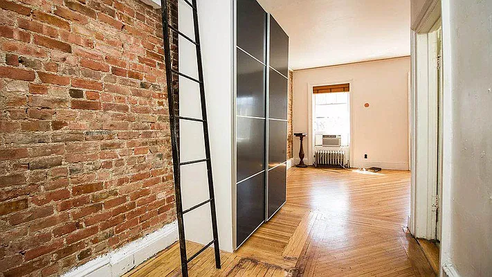 Rented by Avenues Real Estate | media 15