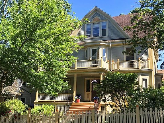 2nd image of 35 Kenwood St