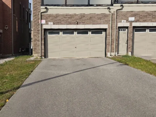 37 Sparks St, Aurora, ON L4G 0Z9