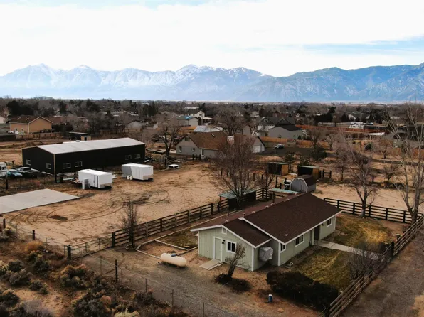 1371 Downs Dr, Minden, NV 89423