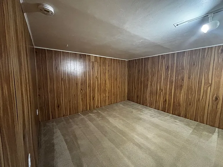 147 Lummis Ct — Photo 22