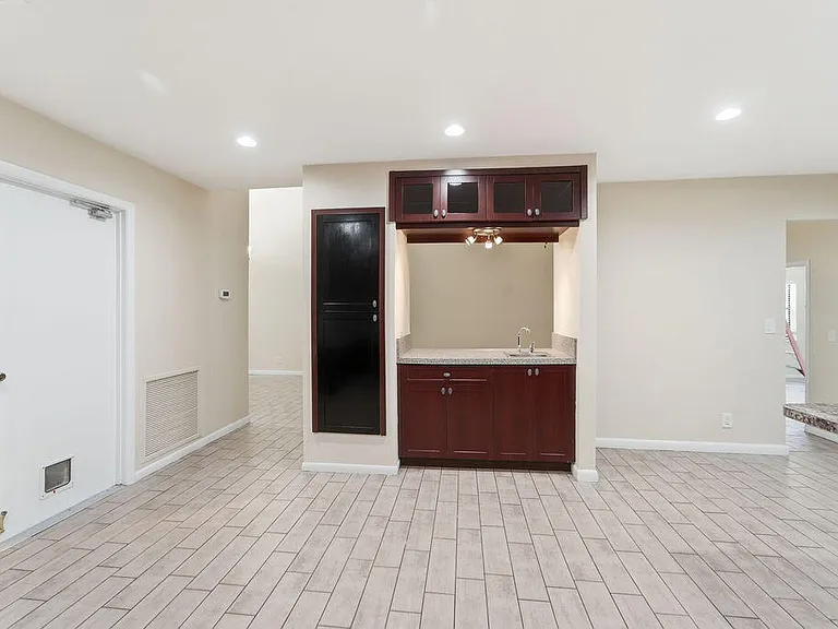 433 SW 27th Ave — Photo 29