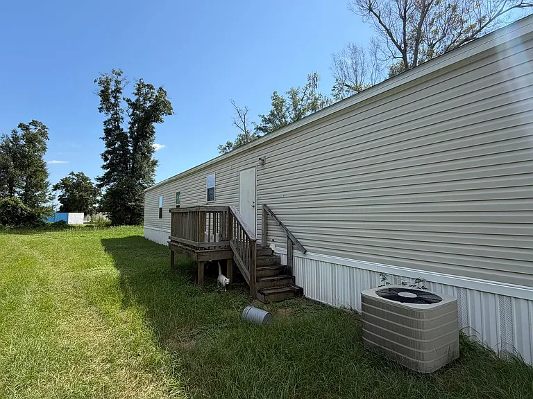 4220 Barber St — Photo 2