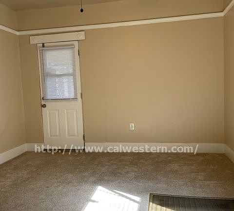 3rd image of 330 N 4th St Unit 1