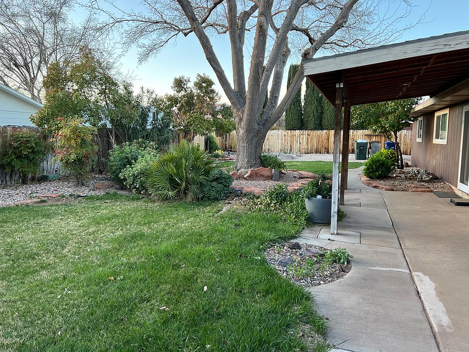 1st image of 1613 N Scenic Dr
