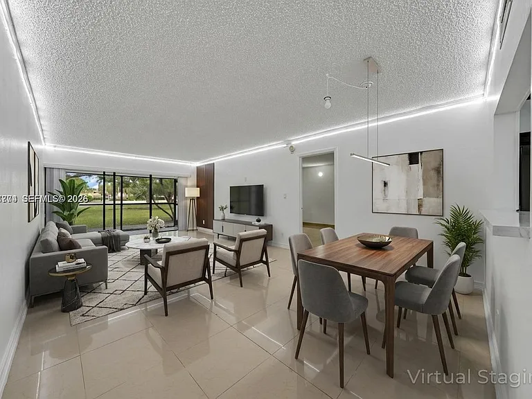 200 Lakeview Dr #101 — Photo 22