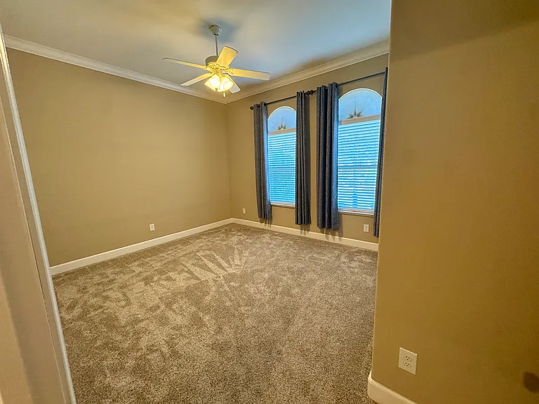 1021 S Nutmeg Landing Ct — Photo 11
