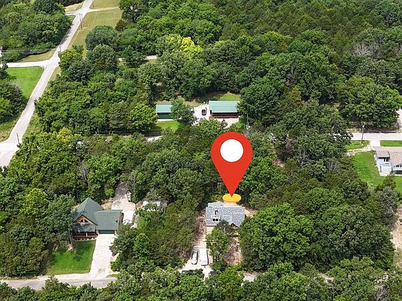 4th image of 233 S Rosewood Street