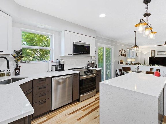 3rd image of 3266 Falk Ct
