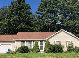 25 Dion St, West Springfield, MA 01089