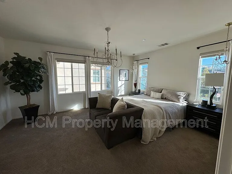 33 Maduro St — Photo 19