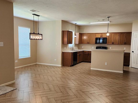 4th image of 8006 Indian Desert Dr