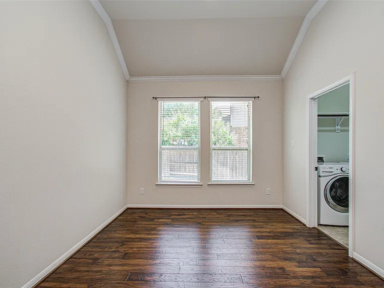 28666 Pleasant Forest Dr — Photo 39