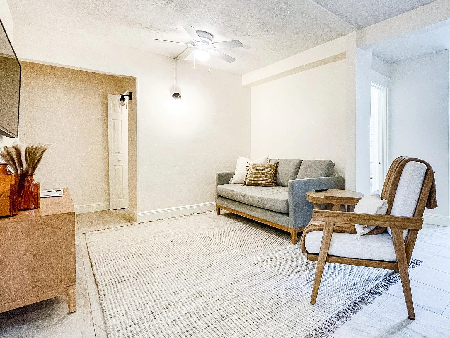1 bed, 630 sqft, $1,600 — Photo 3