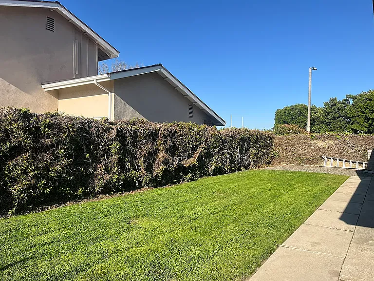 337 Swanee Ave — Photo 3
