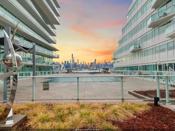 800 Avenue At Port Imperial image 1 of 36