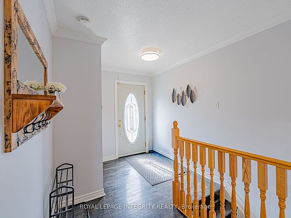 5th image of 3318 Dunrobin Rd