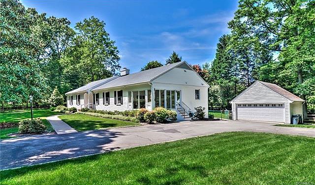 1st image of 315 Tarrytown Dr