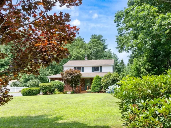 65 Cross St, Foxboro, MA 02035