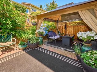 562 Keith Rd W, North Vancouver, BC V7P 3C7