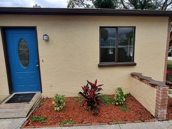 3rd image of 2123 India Palm Dr