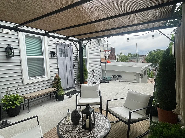 290 Clifton Ave — Photo 12
