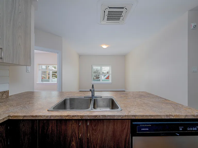 162 Cambridge St N #35 — Photo 21