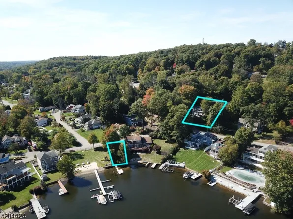 115 Lakeside Blvd, Hopatcong Boro, NJ 07843